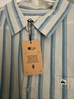 Quiksilver Light Blue and White Vertical Stripe Short-Sleeve Shirt New XXL